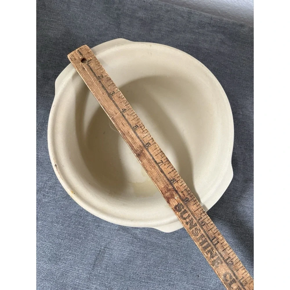 Vintage Pampered Chef Family Heritage Stoneware Small Bread 9